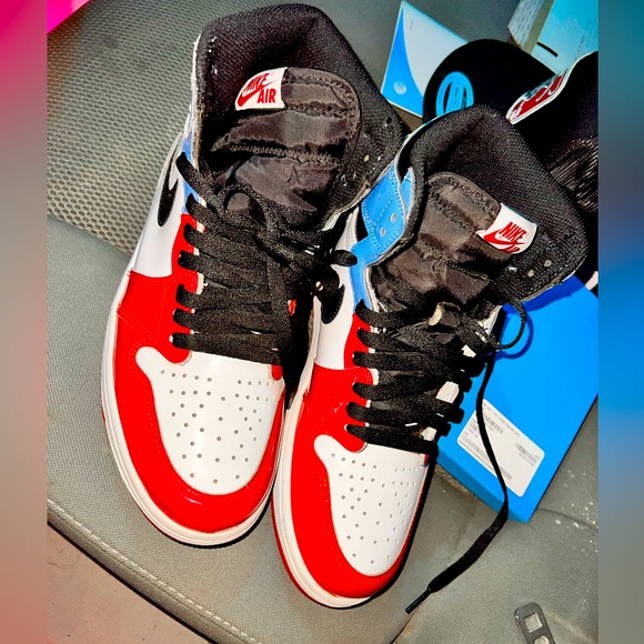 Air Jordans 1 retro high OG fearless size 8.5 like new not a scratch on them - Picture 1 of 2